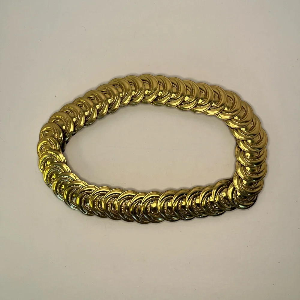 Vintage 1990's Y2K‎ Gold Tone Circle Scallop Medallion Stretch Belt One Size